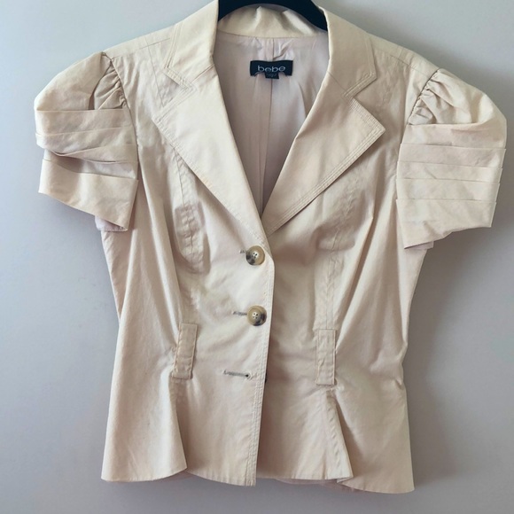 bebe Other - Bebe Professional puffed shortsleeved blazer